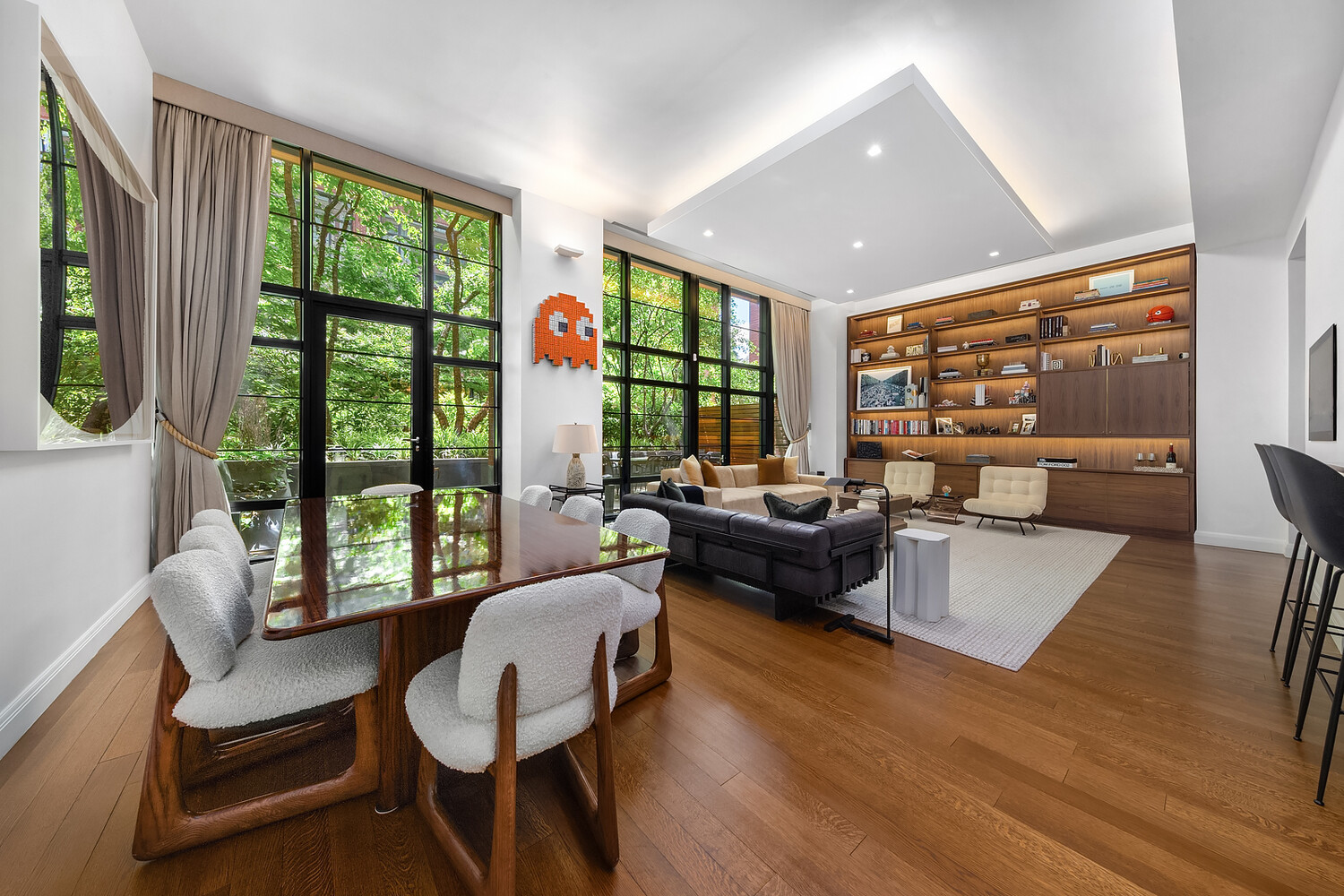 150 CHARLES Street #M2, West Village property photo 2