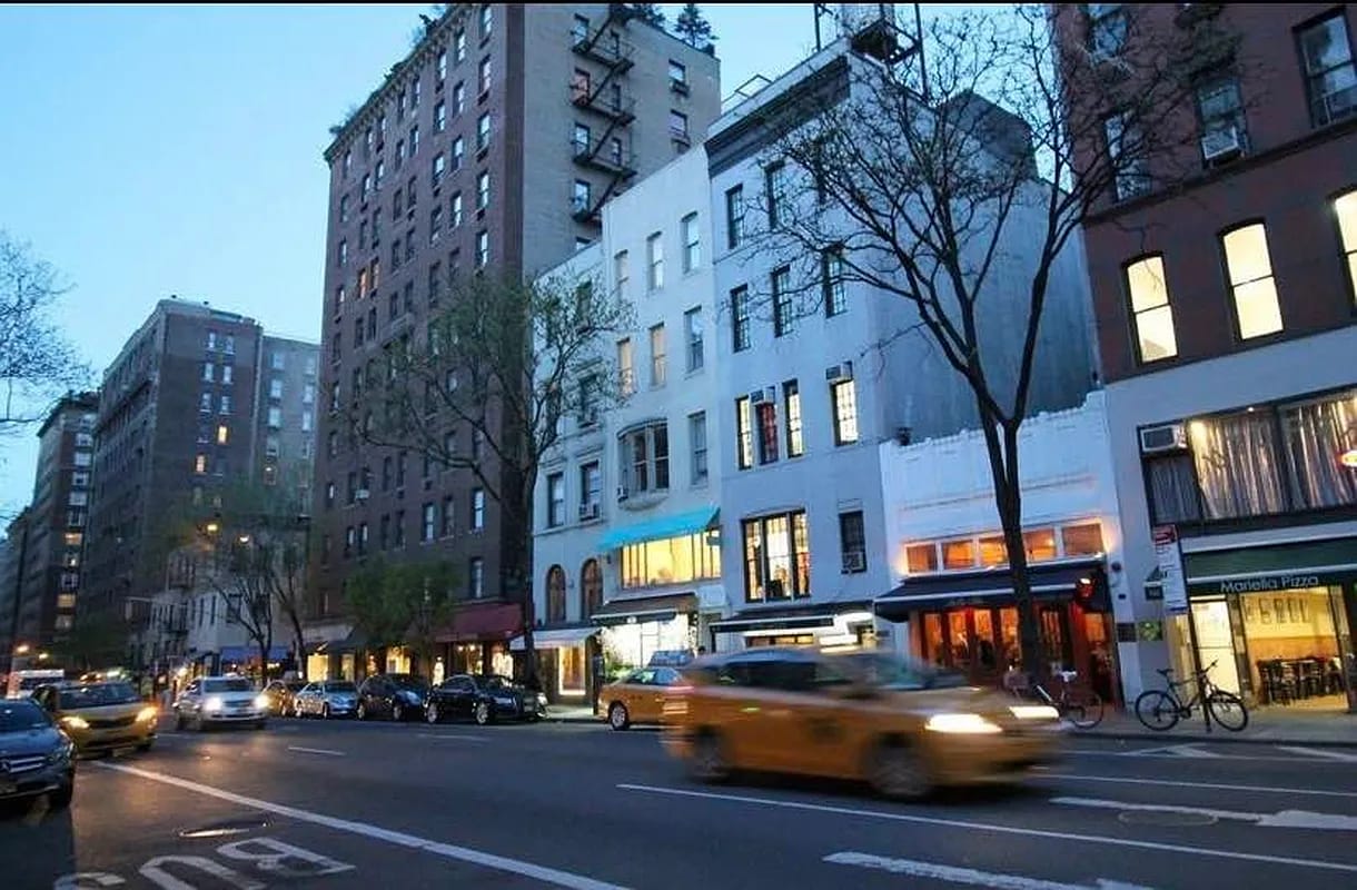 971 Lexington Avenue